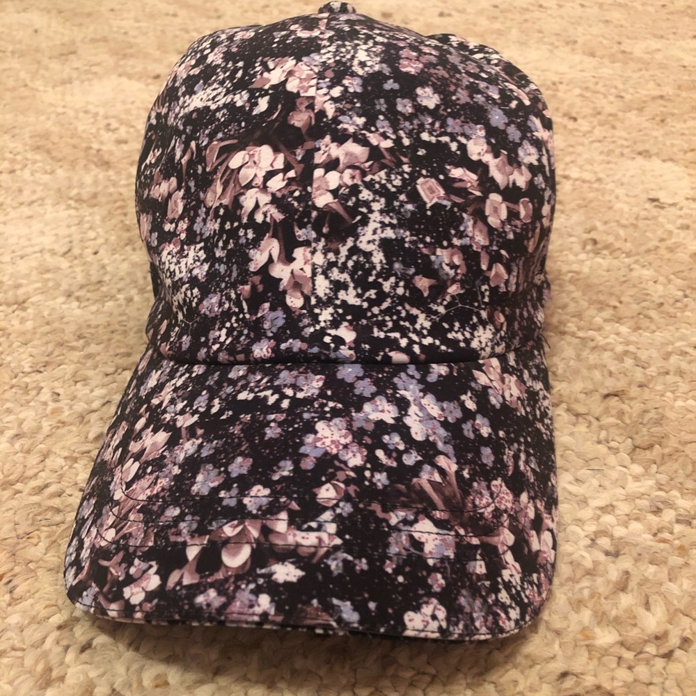 Lululemon fast and free running hat